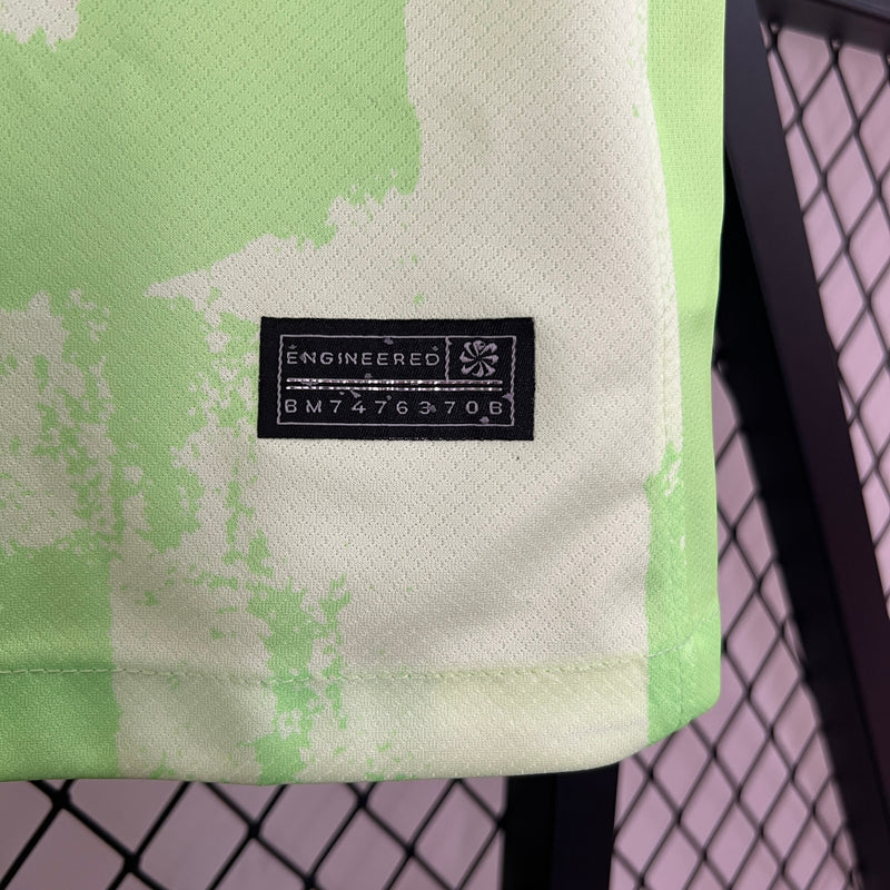 CAMISA DO BARCELONA 24/25 BRANCO E VERDE
