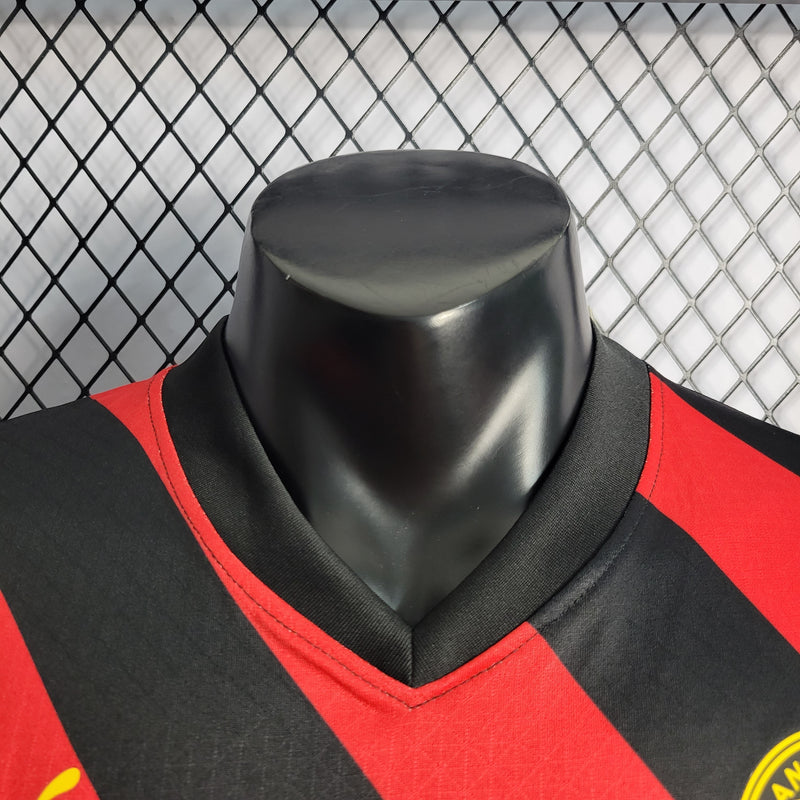 CAMISA VERSÃO PLAYER DO MANCHESTER CITY 22/23 VERMELHO E PRETO - VELOP SPORTS